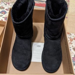 UGG Short Classic Boots